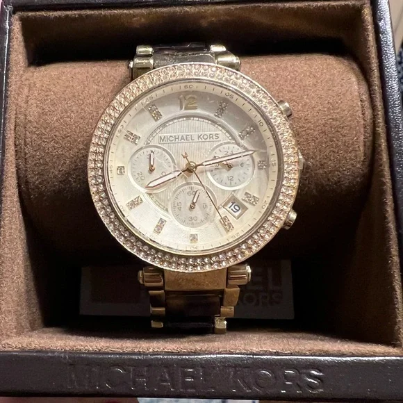 MICHAEL Michael Kors | Accessories | Michaels Womens Parker  display picture 2